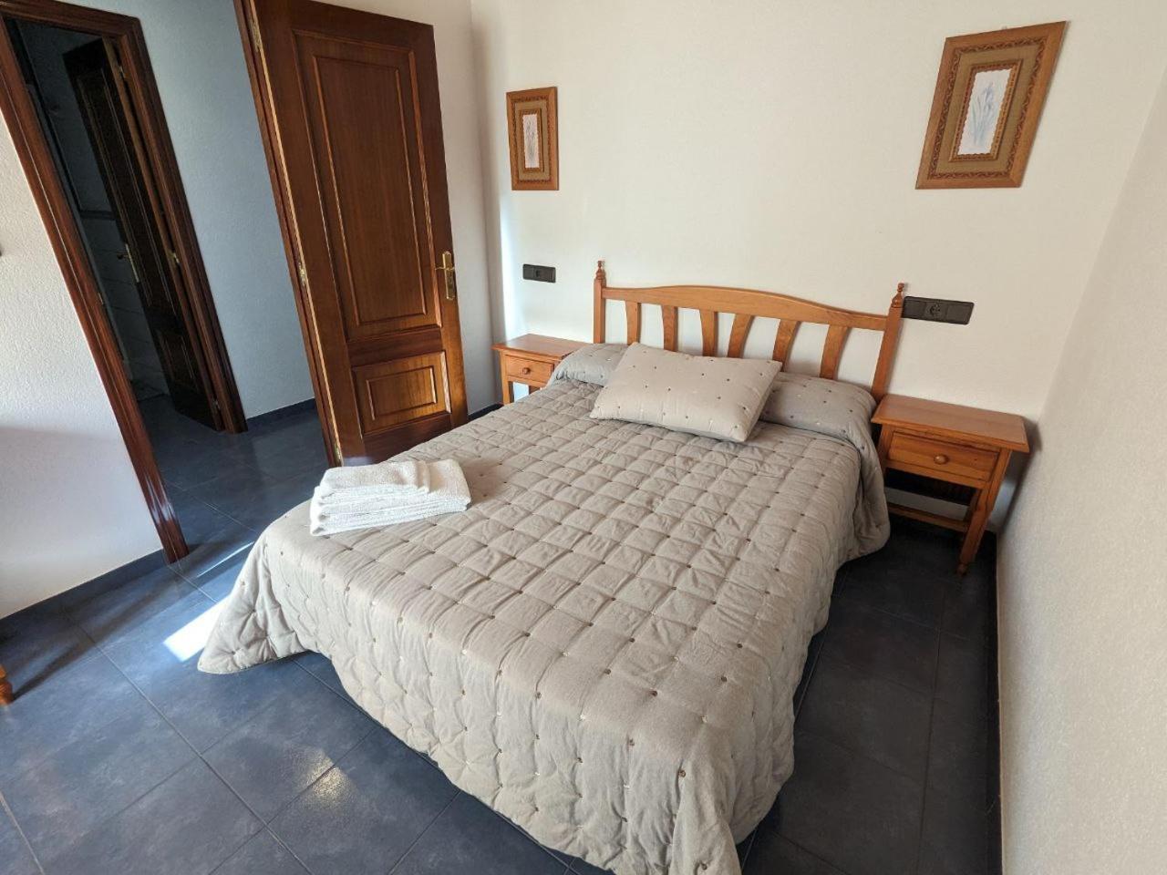 Vivienda Turistica Vacacional Maricarmen Arou Exterior foto